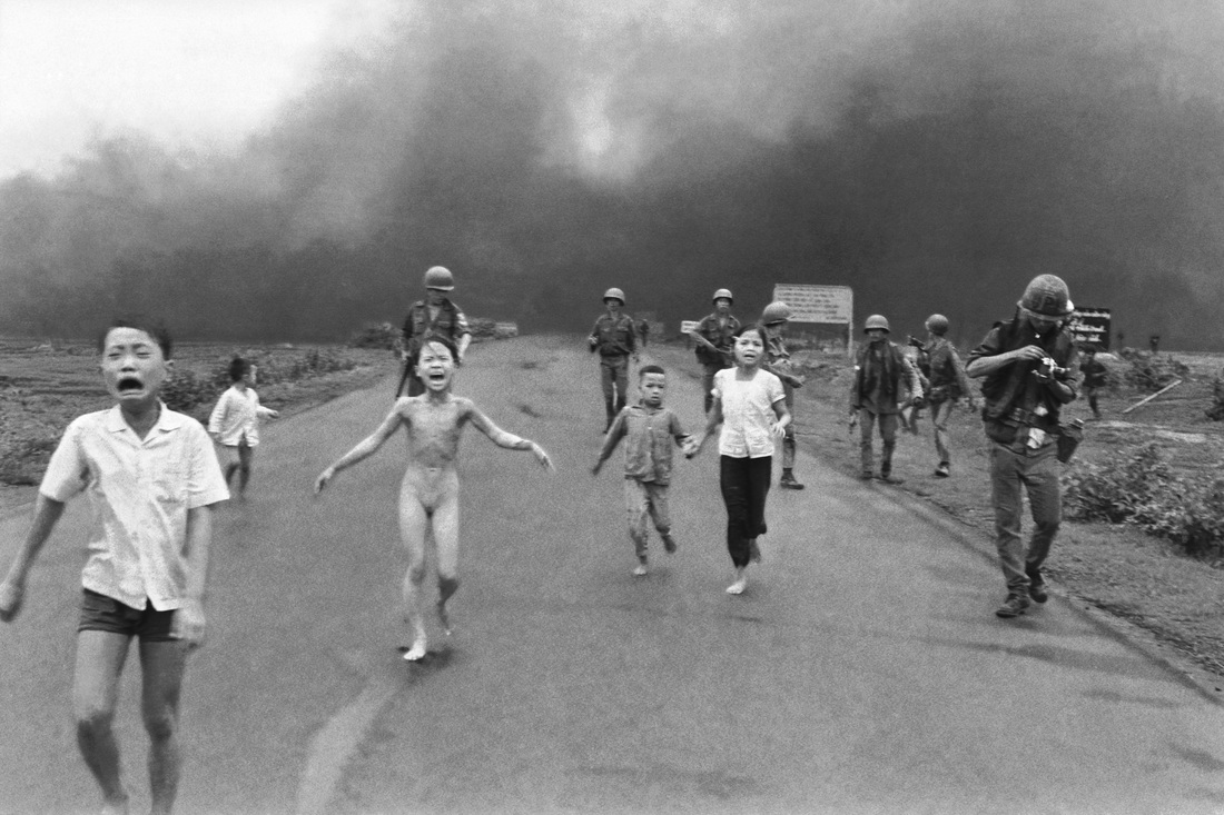 Napalm girl runs nude on the road helpless: Vietnam War Iconic Photo