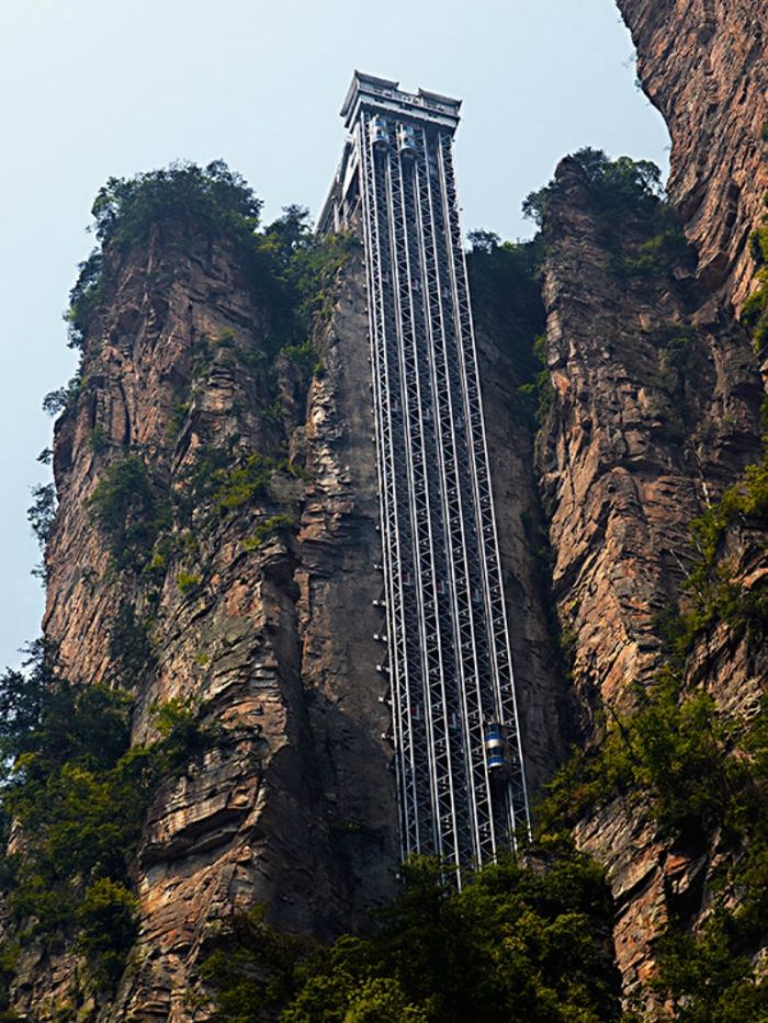 World Highest Outdoor Elevator, Hundred Dragons, Bailong Elevator