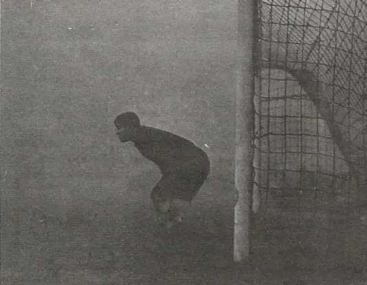 Football Match in Fog and the Goal Keeper (1937)