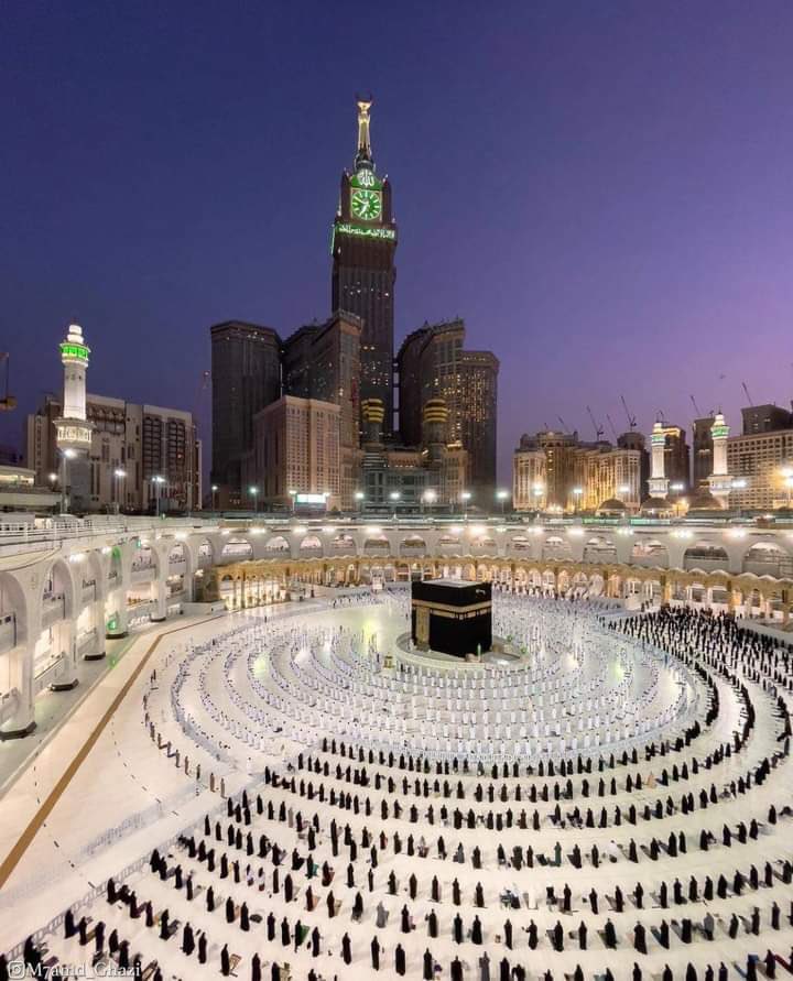 Prayer in Kaaba during COVID